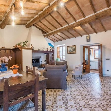 Gorgeous Home In Montalcino With Kitchen Экстерьер фото