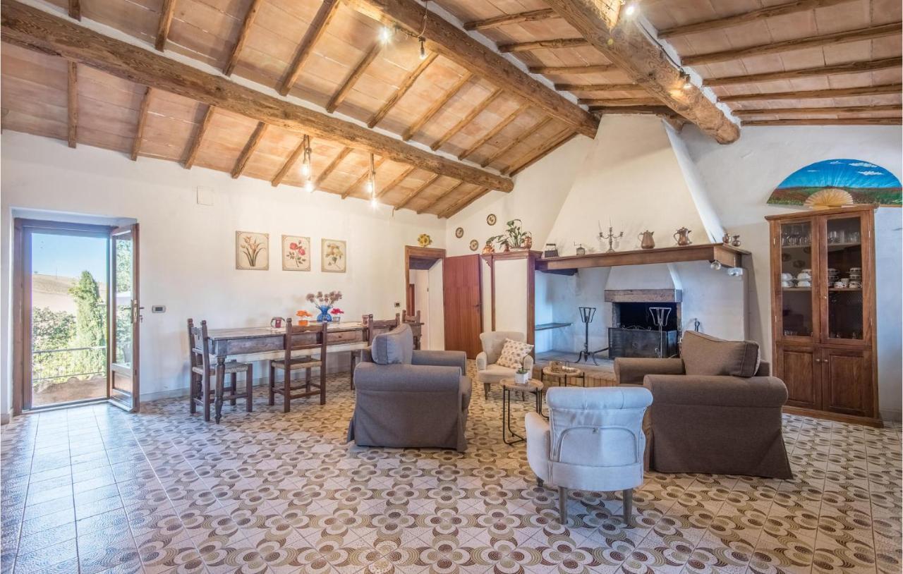 Gorgeous Home In Montalcino With Kitchen Экстерьер фото